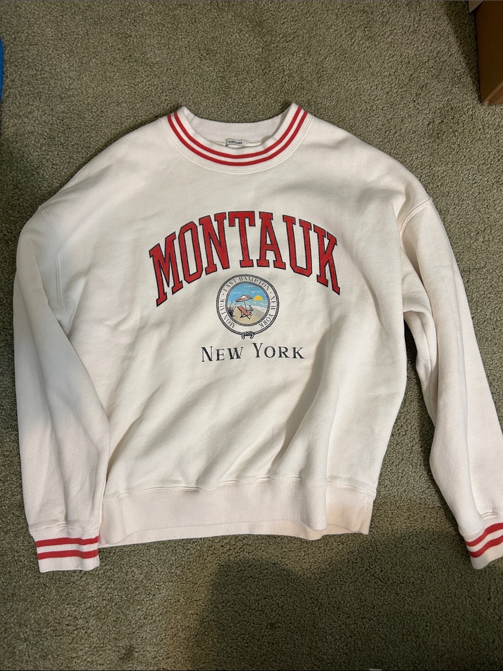 Abercrombie & Fitch Cream oversized Crewneck with Red Lettering montauk NY med